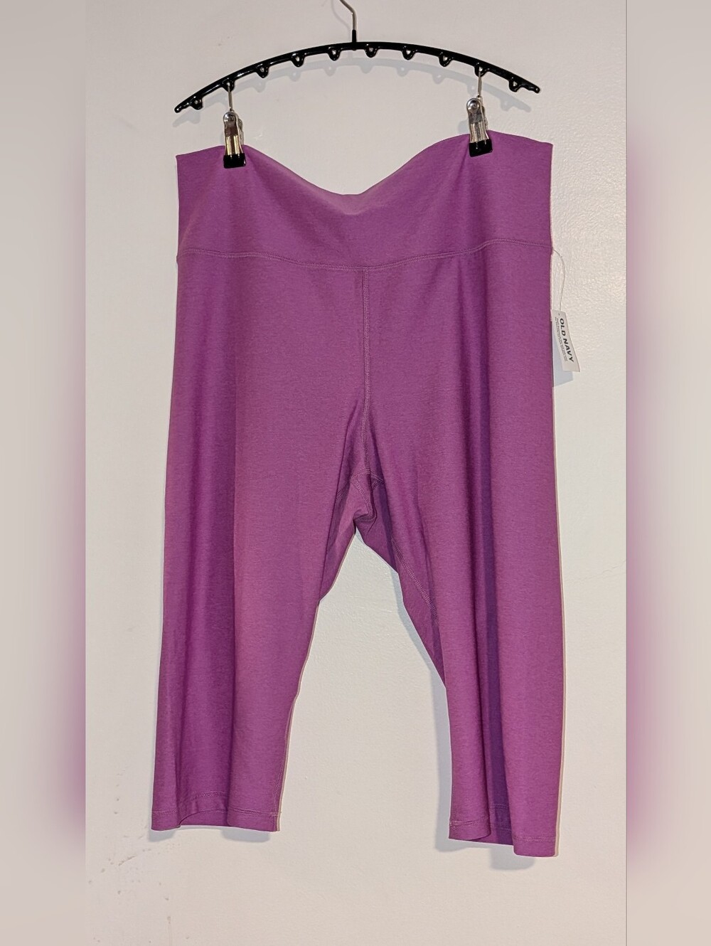NWT Old Navy Active Cloud + Xtra High Rise Go-Dry Crop Legging